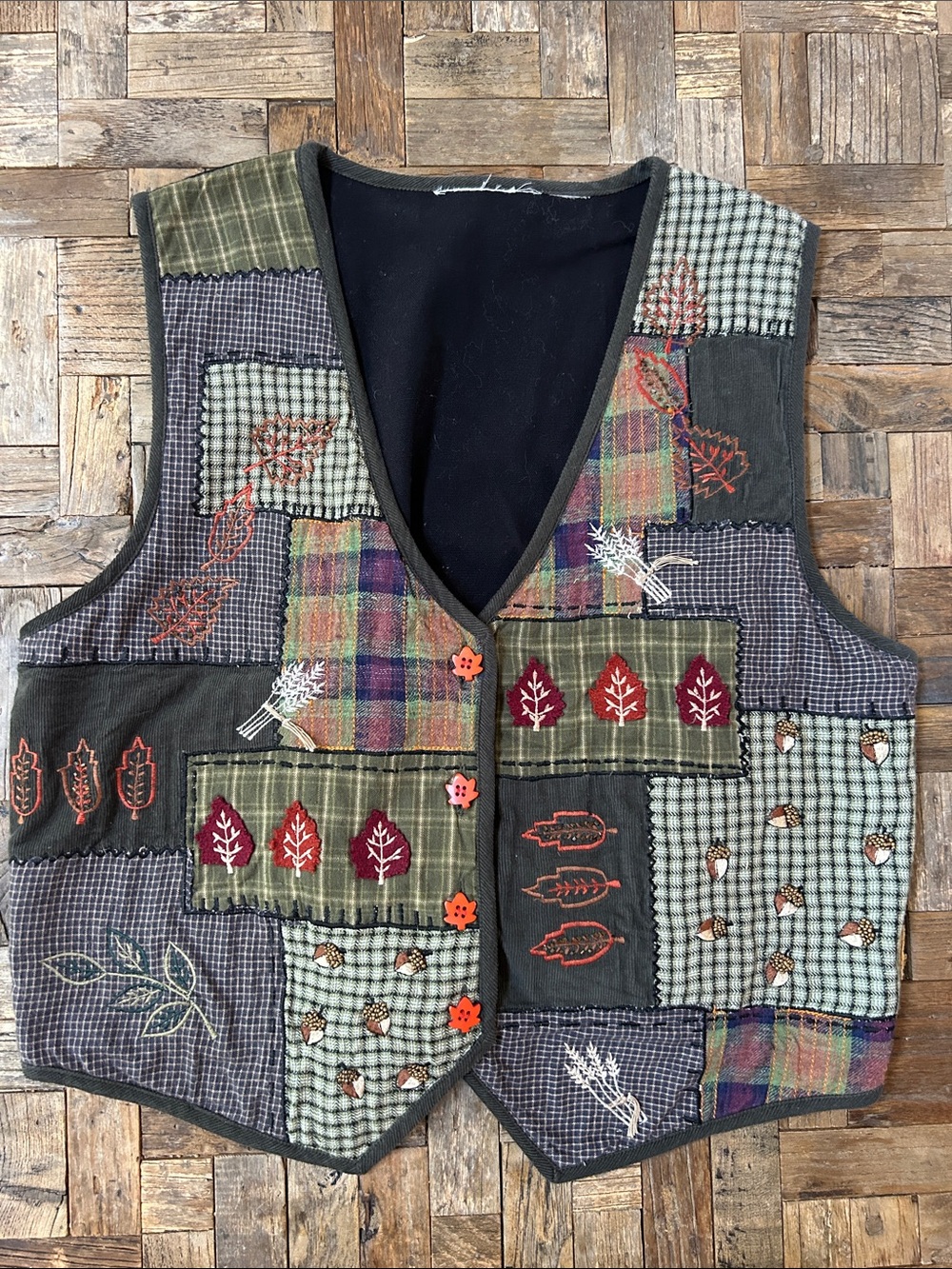 Women’s Fall Colors Appliqués Patchwork Quilt Cottagecore Vest